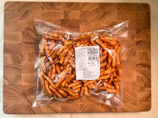 Ведро Ржаные гренки со вкусом свежего томата: Сыр копченый на ольхе с перцем 