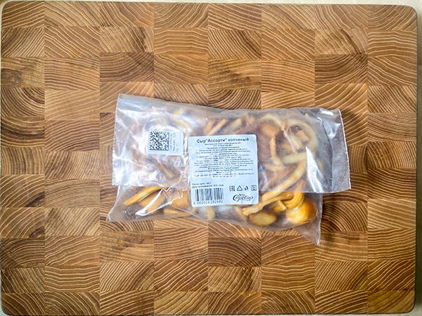 Сыр 150 гр ГОРНЫЙ СЫРОВАР (Ассорти копчёный) в Новокуйбышевске