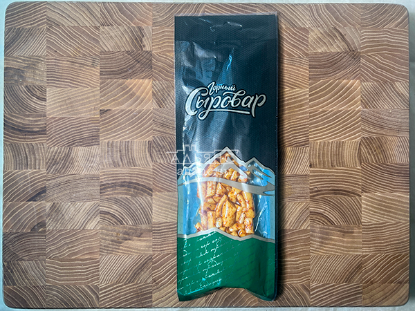 Сыр 60 гр ГОРНЫЙ СЫРОВАР (Бочонок копчёный с аджикой) в Новокуйбышевске