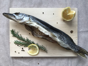 Орехи: Щука вяленая